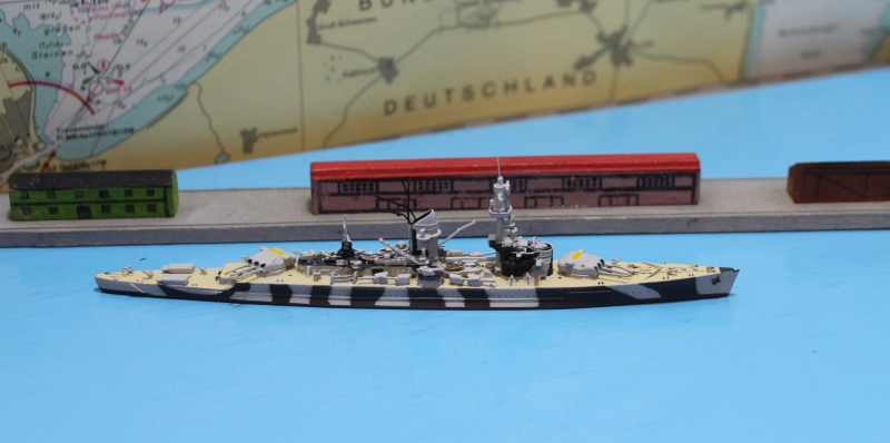 Kreuzer "Lützow" getarnt Decksbemalung (1 St.) D 1944 Neptun NT 1035aS
